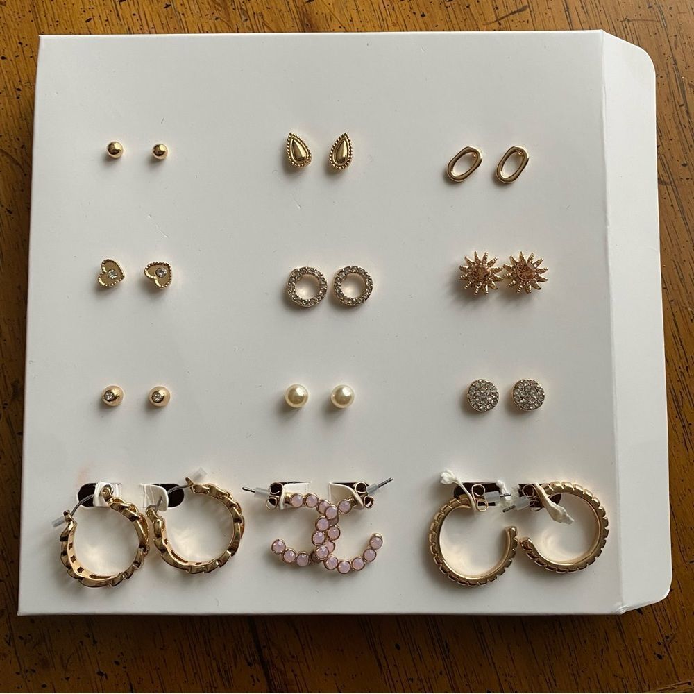 Earrings 12 Days of Bling Gold Studs Hoops Gift Set Casual Neutral Holiday - Picture 3 of 6